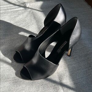 Charles David Congress Leather Black Peep-Toe Heels | Size 9